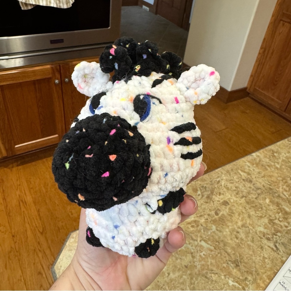 Handmade Crochet Yarn Zebra 6” Black White Striped Colorful Speckled Head